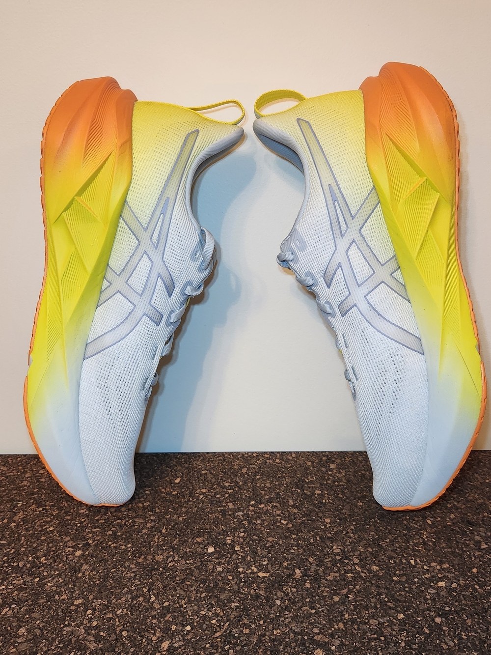 Asics Novablast 5 Running Shoes
Mens size 10 - Picture 8 of 12